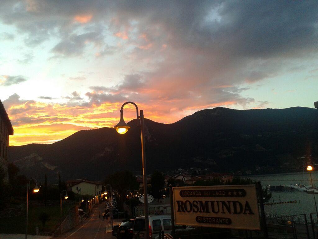 Locanda Del Lago Rosmunda Clusane Bagian luar foto